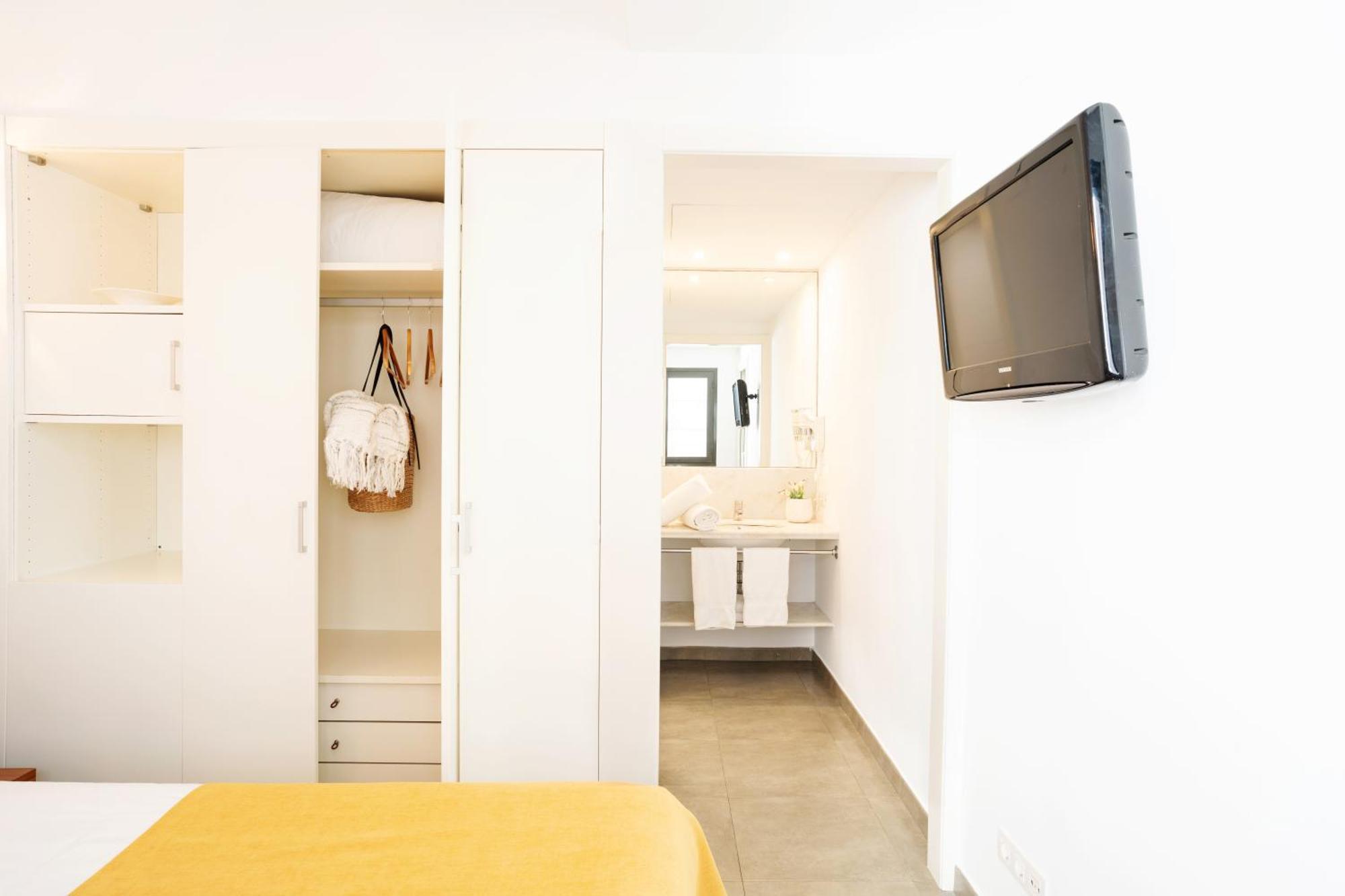 Ona Living Barcelona Aparthotel L'Hospitalet de Llobregat Ngoại thất bức ảnh