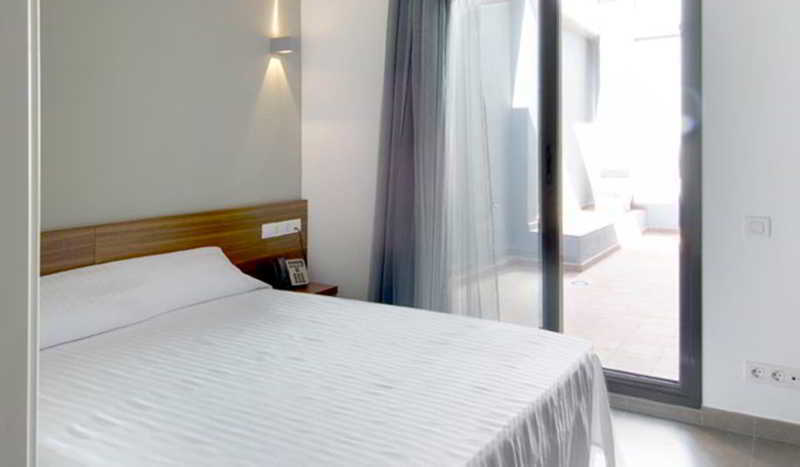 Ona Living Barcelona Aparthotel L'Hospitalet de Llobregat Ngoại thất bức ảnh